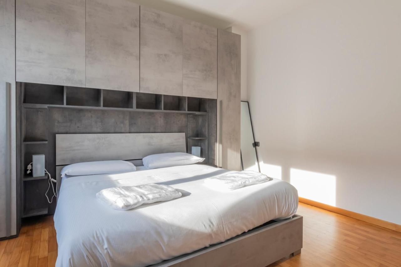 Apartament Splendida Terrazza Su Arcimboldi - Milano Bicocca Zewnętrze zdjęcie