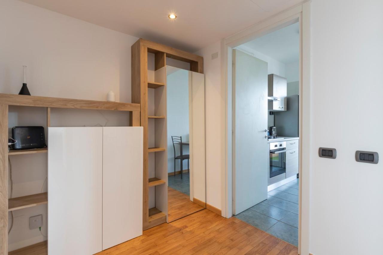 Apartament Splendida Terrazza Su Arcimboldi - Milano Bicocca Zewnętrze zdjęcie