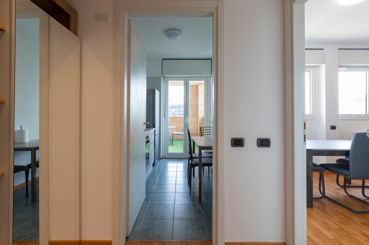 Apartament Splendida Terrazza Su Arcimboldi - Milano Bicocca Zewnętrze zdjęcie